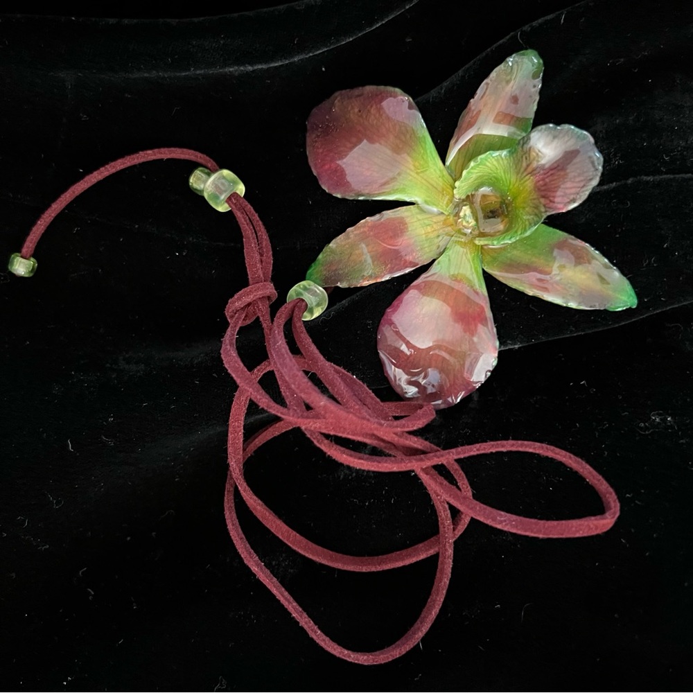 Beautiful Hanami Hand Crafted Orchid Necklace